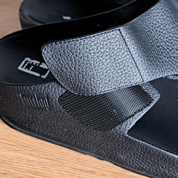 FitFlop Women’s 9 US 41 EU Shuv Adjustable Leather Toe-Post Wedge Sandals Black - Picture 10 of 12